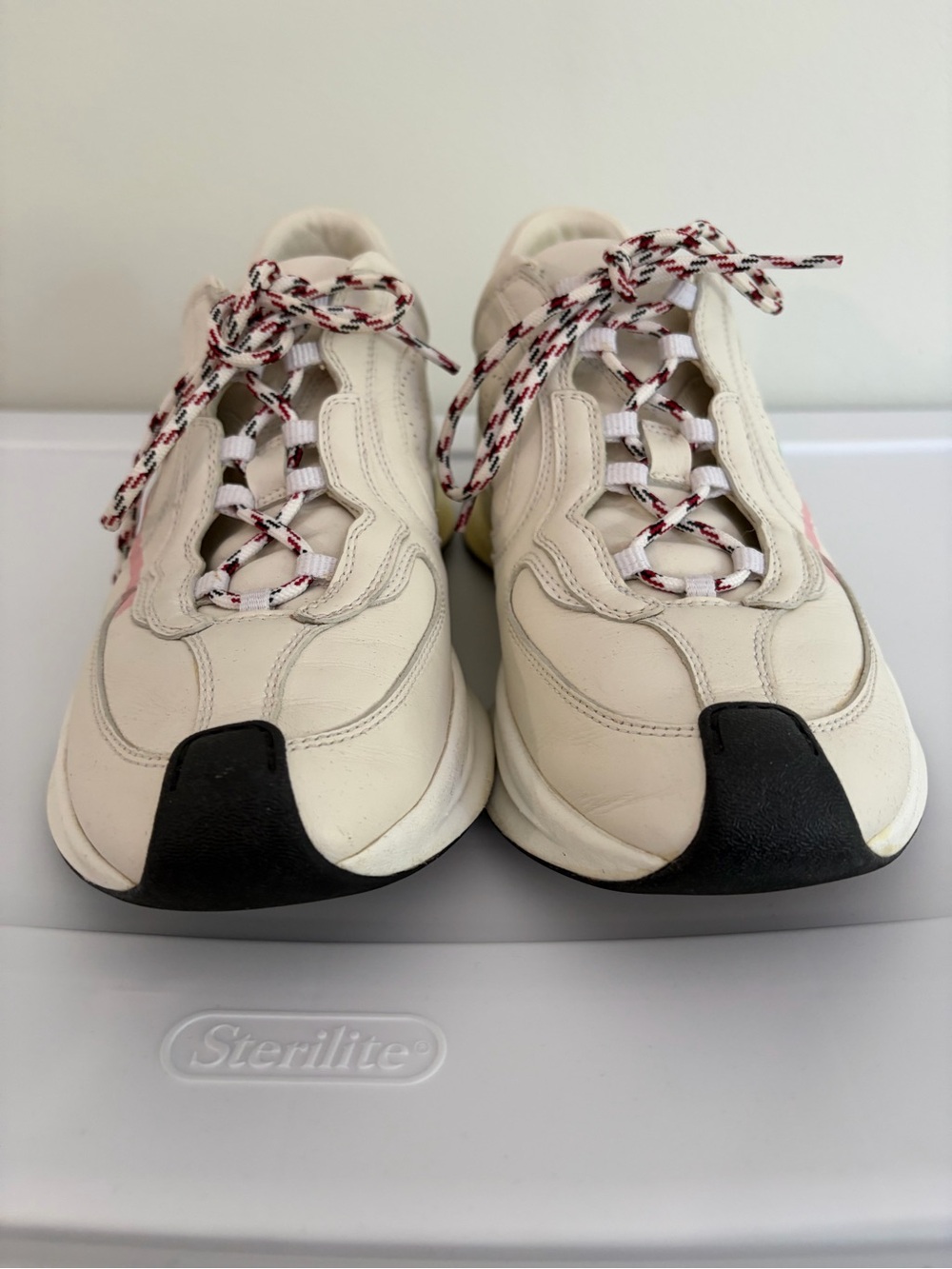 Gucci women’s sneakers - Picture 4 of 10